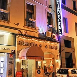 Hotel Charlie's
