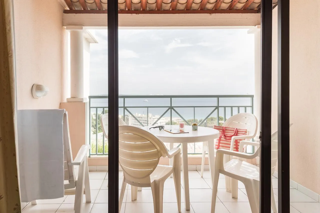 Apartment Francia II Cannes 3*,